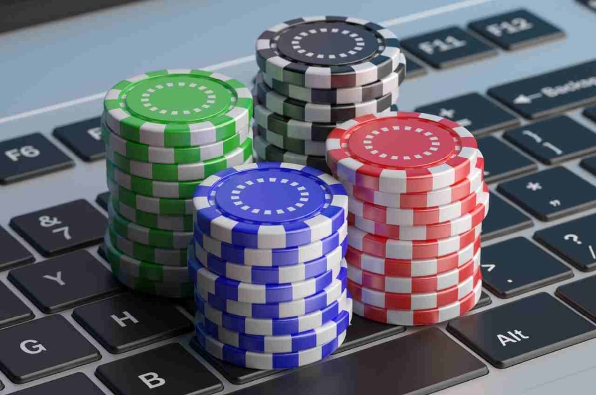 latest Flax Casino cashback bonus advertisement