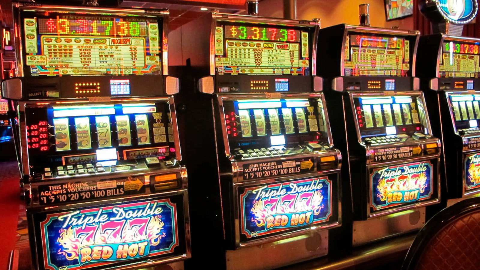 regulated Run4Win Casino weekend bonus advertisement